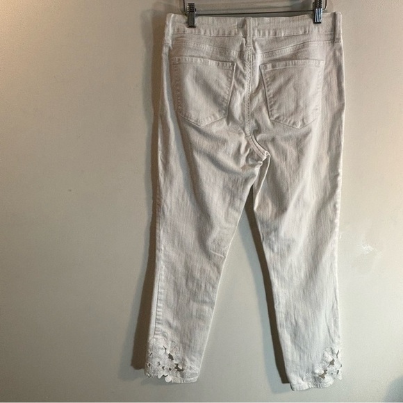 NOT YOUR DAUGHTER’S JEANS NYDJ Sz 6 Jeans Flower Cut Outs Hem Straight Leg - Picture 7 of 11